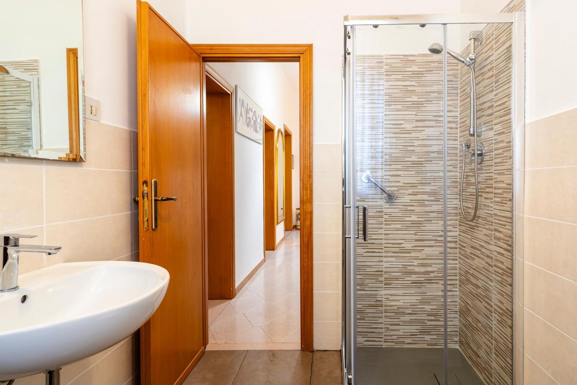 Marradi Apartment With Balcony ليفورنو المظهر الخارجي الصورة